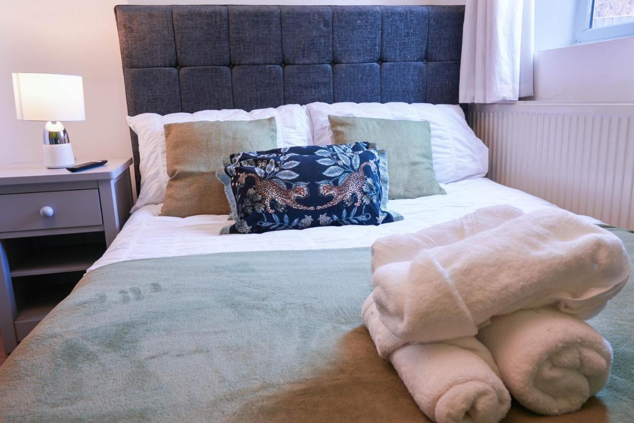 090 Beautiful 1 Bedroom Flat Near Luton Town And Station Екстер'єр фото