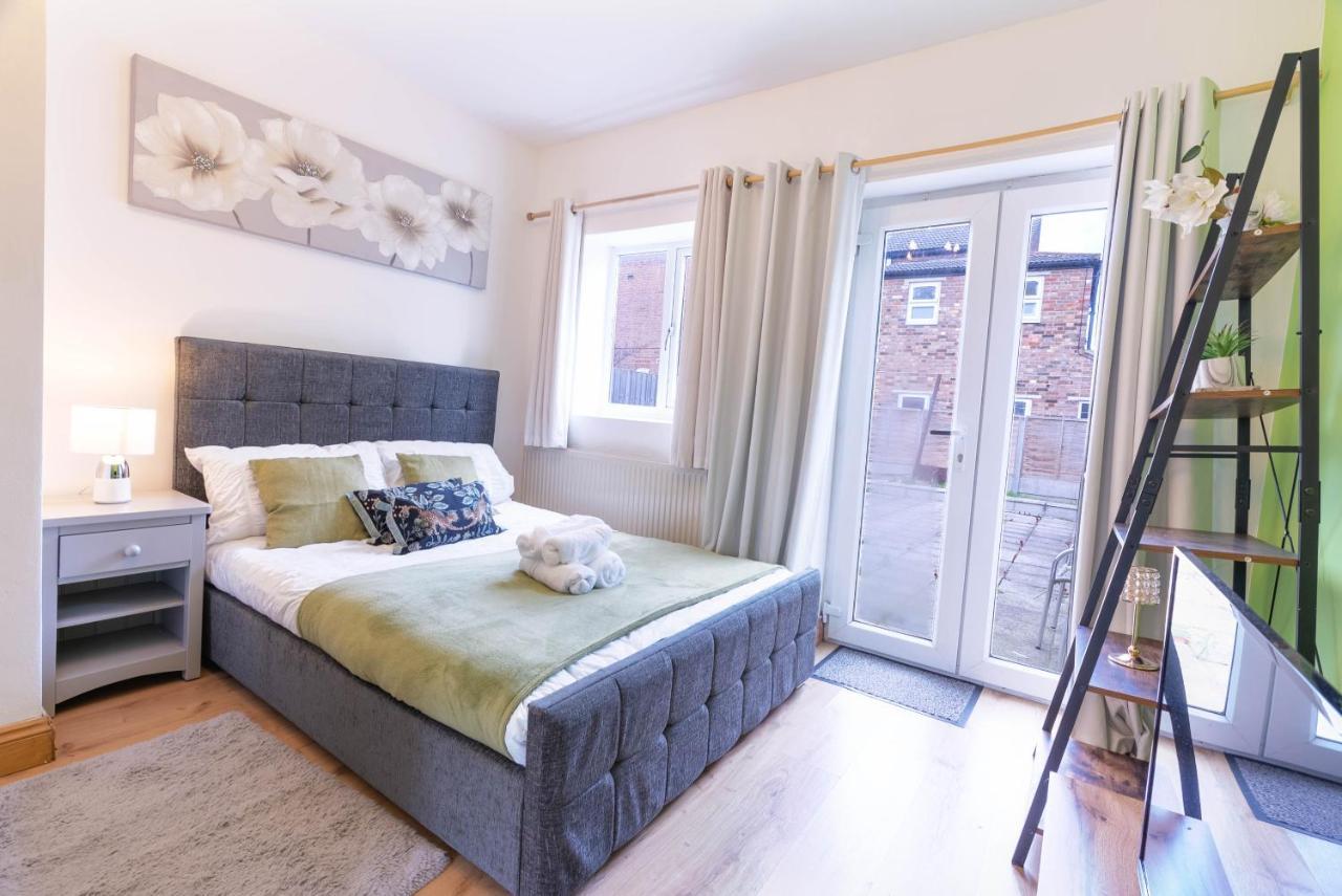 090 Beautiful 1 Bedroom Flat Near Luton Town And Station Екстер'єр фото